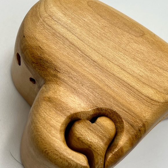 Heart-Shaped Wooden Jewelry Secret Storage Organizer - Picture 5 of 16